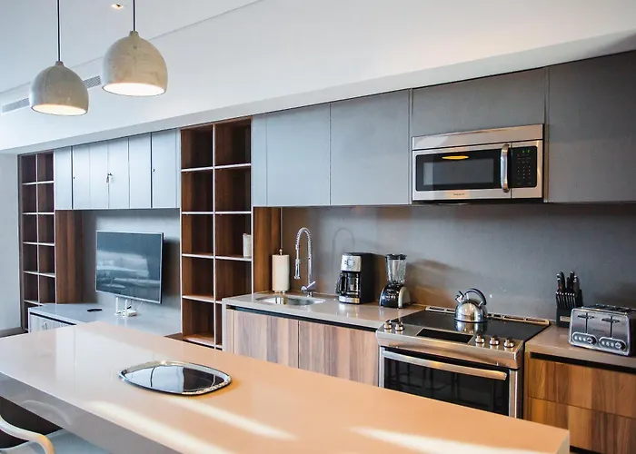 Amazing 2 Bdrm Near Medano Apartment *
