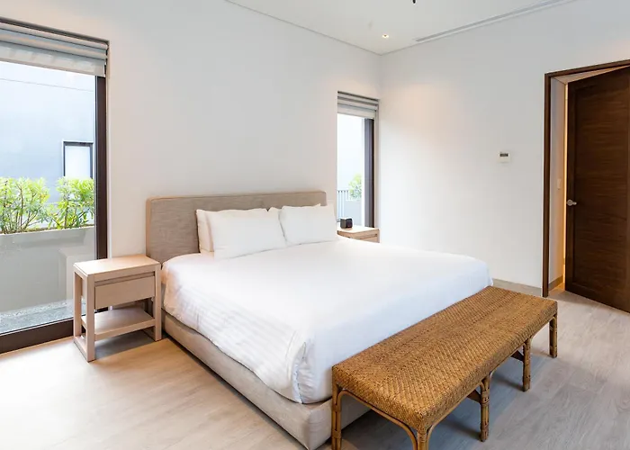 Amazing 2 Bdrm Near Medano Apartment