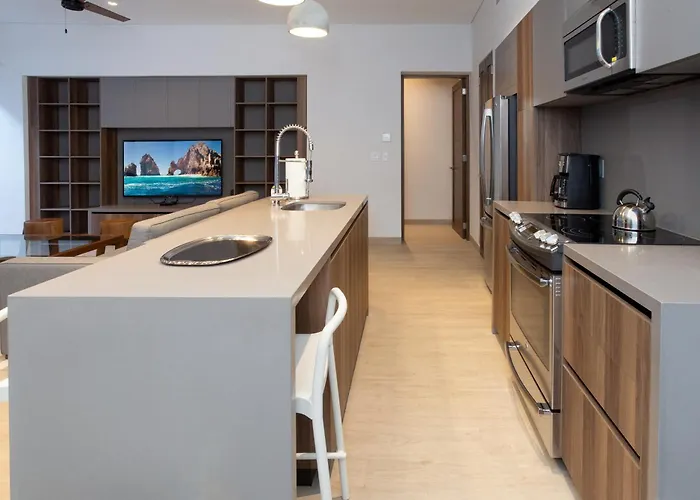 Amazing 2 Bdrm Near Medano Apartment Cabo San Lucas