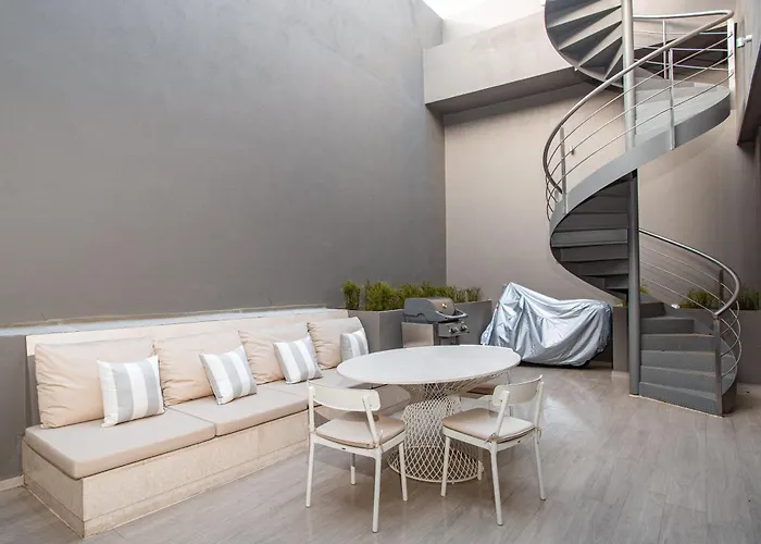 Amazing 2 Bdrm Near Medano Apartment